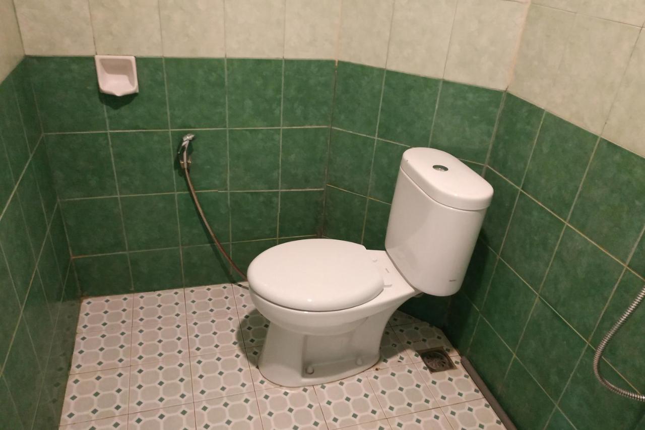 OYO 3098 Hotel Sahabat Baru Singkawang Luaran gambar