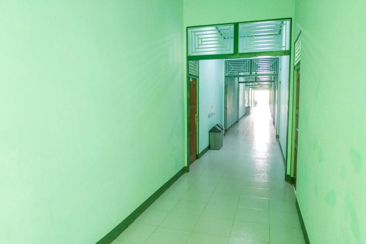 OYO 3098 Hotel Sahabat Baru Singkawang Luaran gambar